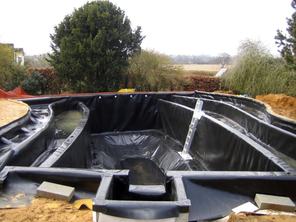 Swimming pond liner