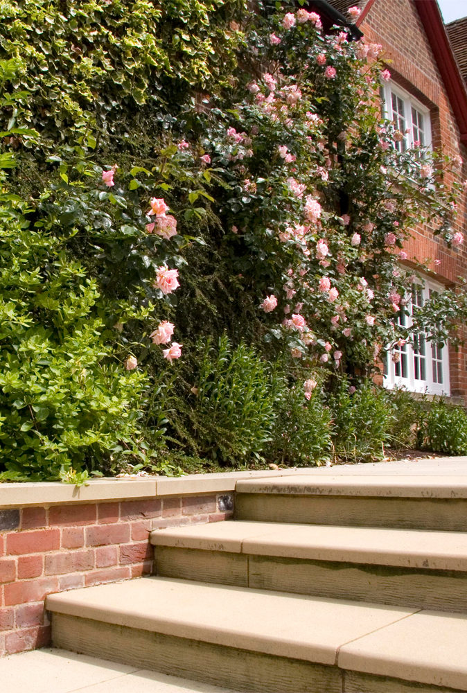 front steps gaddesden