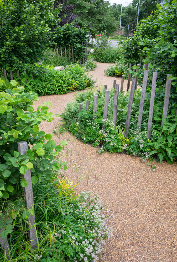 nhs 70 garden curves