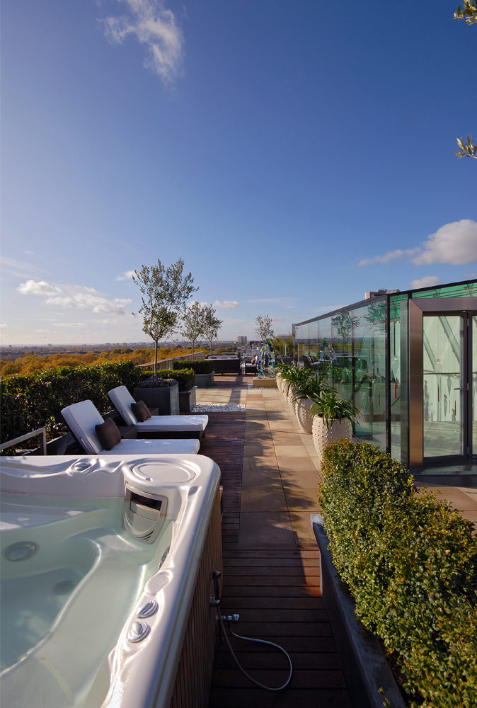 hot tub london roof terrace